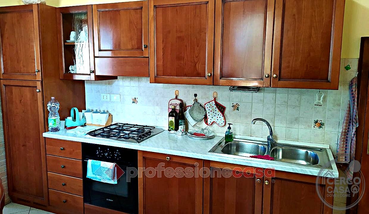 BIFAMILIARE VENDITA PERUGIA COLLE UMBERTO · foto 11