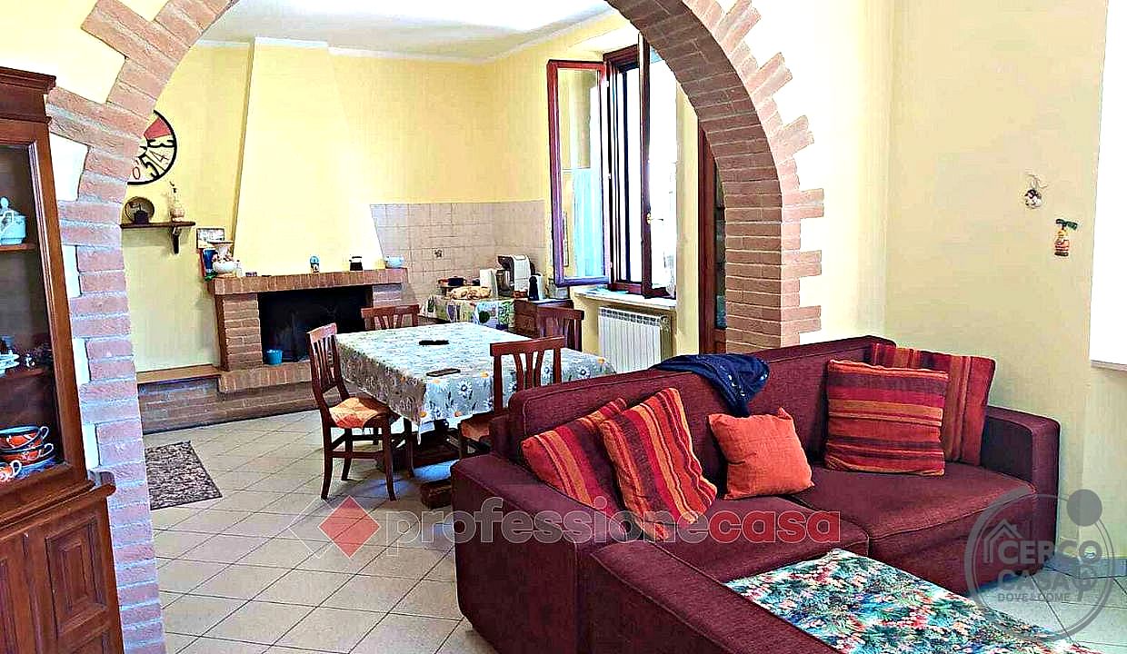 BIFAMILIARE VENDITA PERUGIA COLLE UMBERTO · foto 12