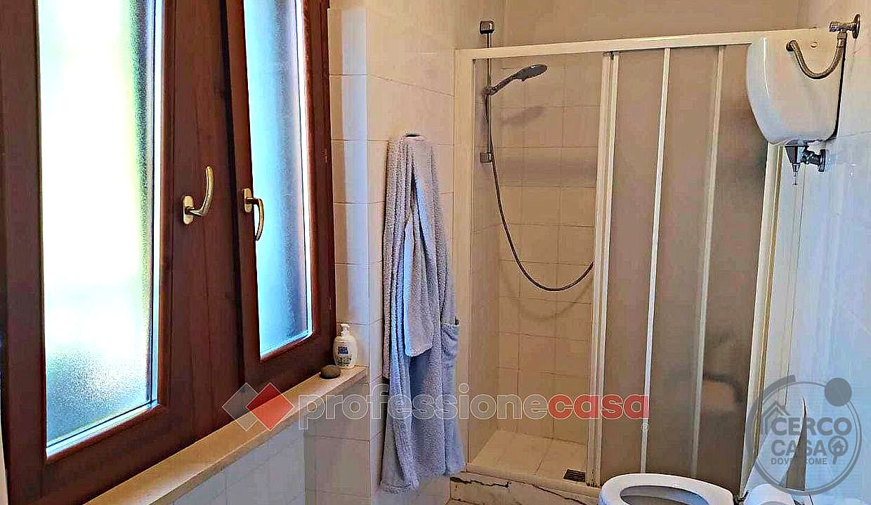 BIFAMILIARE VENDITA PERUGIA COLLE UMBERTO · foto 5