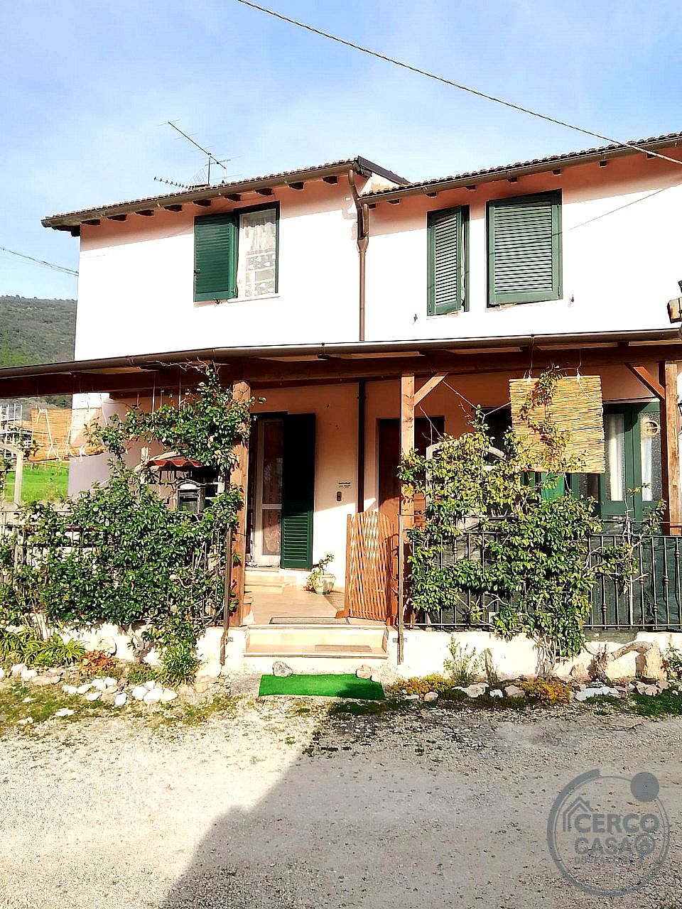 PORZIONE DI CASA VENDITA STRONCONE