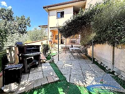 VILLA A SCHIERA VENDITA STRONCONE · foto 32