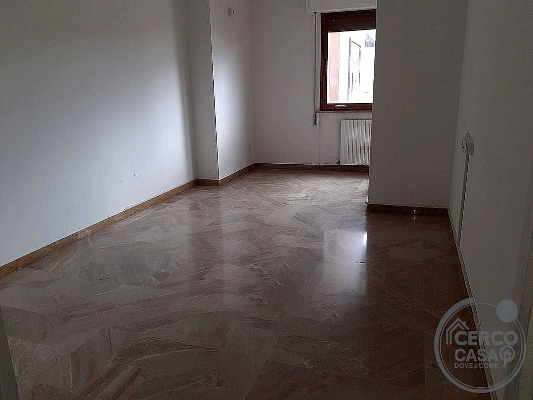 APPARTAMENTO AFFITTO PERUGIA ZONA XX SETTEMBRE · foto 3