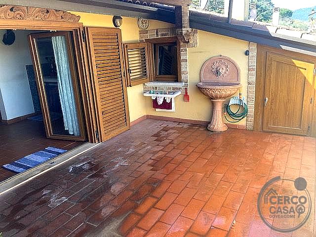 VILLA PORZIONE VENDITA PERUGIA LACUGNANO · foto 13