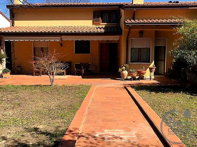 VILLA PORZIONE VENDITA PERUGIA LACUGNANO · foto 3