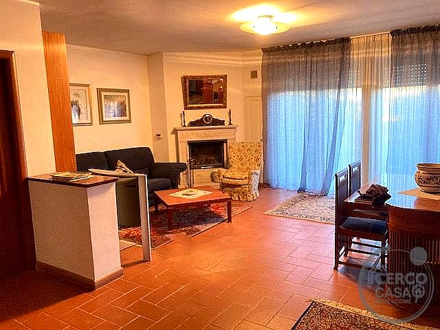 VILLA PORZIONE VENDITA PERUGIA LACUGNANO · foto 4