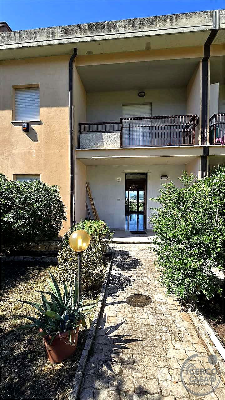 VILLA A SCHIERA VENDITA PERUGIA LACUGNANO · foto 34