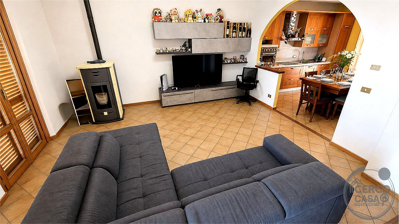 VILLA A SCHIERA VENDITA PANICALE TAVERNELLE