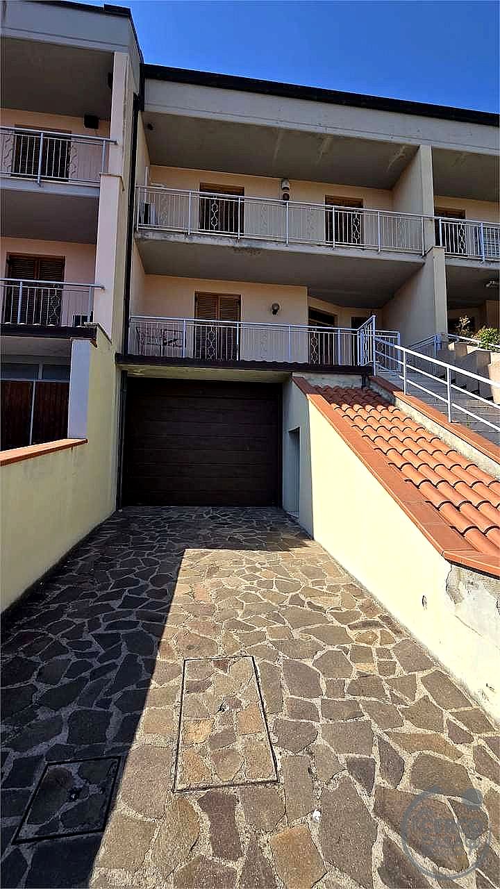 VILLA A SCHIERA VENDITA PANICALE TAVERNELLE · foto 6