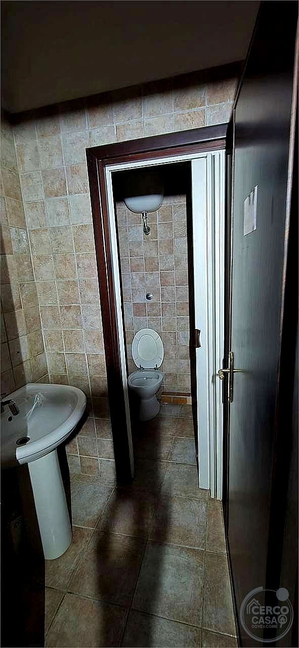 NEGOZIO VENDITA PERUGIA · foto 3