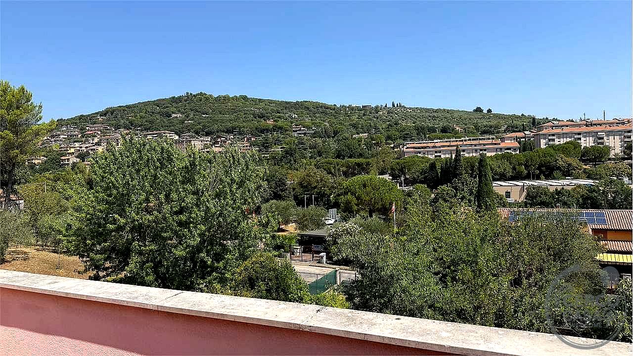 VILLA VENDITA PERUGIA LACUGNANO · foto 24