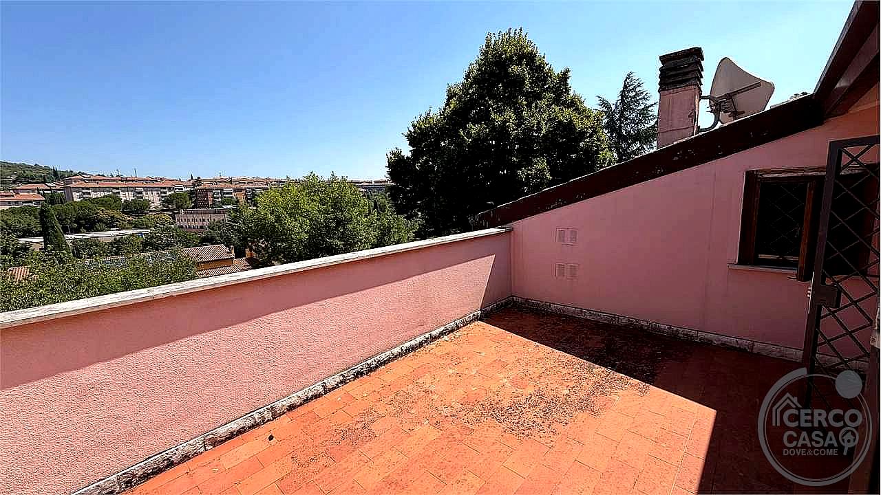 VILLA VENDITA PERUGIA LACUGNANO · foto 26