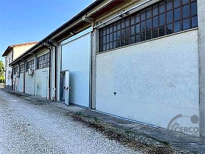 CAPANNONE AFFITTO CITTÀ DI CASTELLO · foto 40