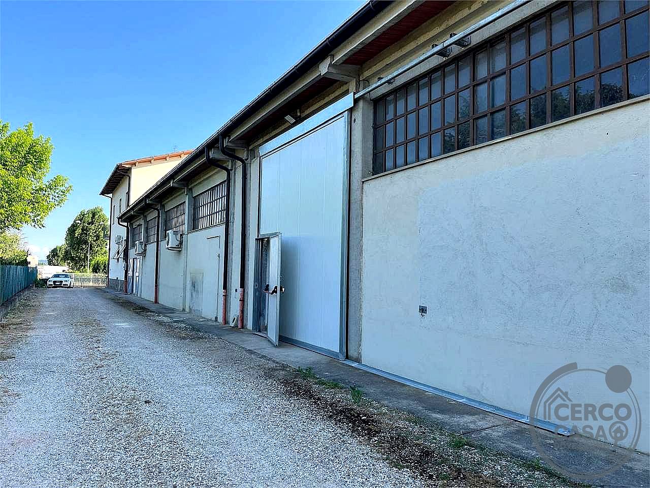 CAPANNONE AFFITTO CITTÀ DI CASTELLO · foto 7