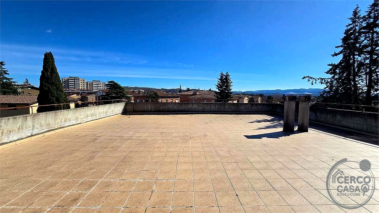 4 O PIÙ LOCALI VENDITA PERUGIA PONTE SAN GIOVANNI · foto 12
