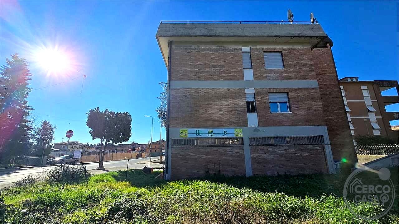 4 O PIÙ LOCALI VENDITA PERUGIA PONTE SAN GIOVANNI · foto 8