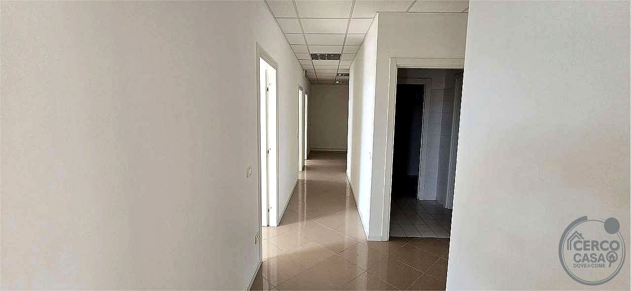 UFFICIO AFFITTO CORCIANO ELLERA · foto 12