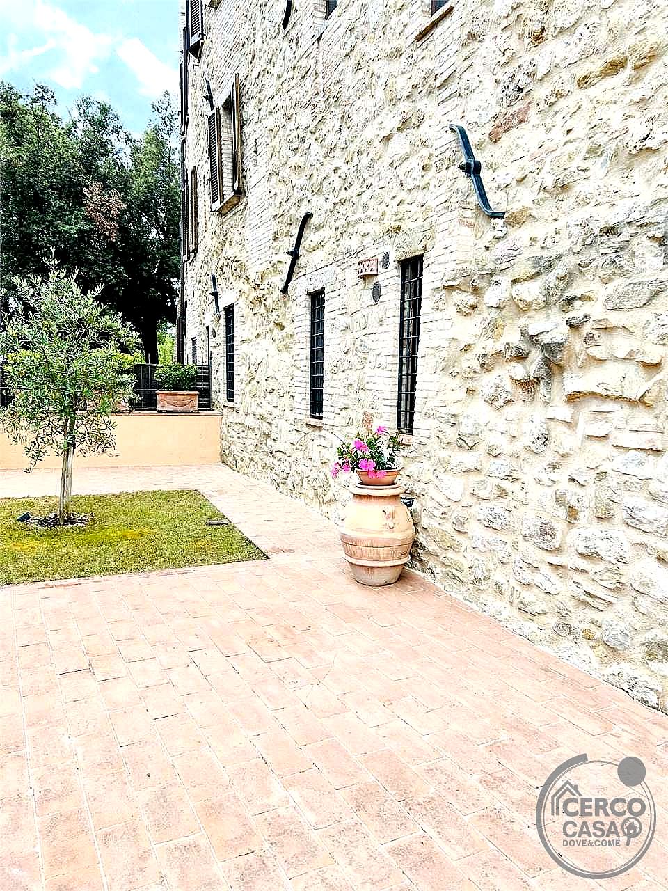 BILOCALE AFFITTO CORCIANO SOLOMEO · foto 23