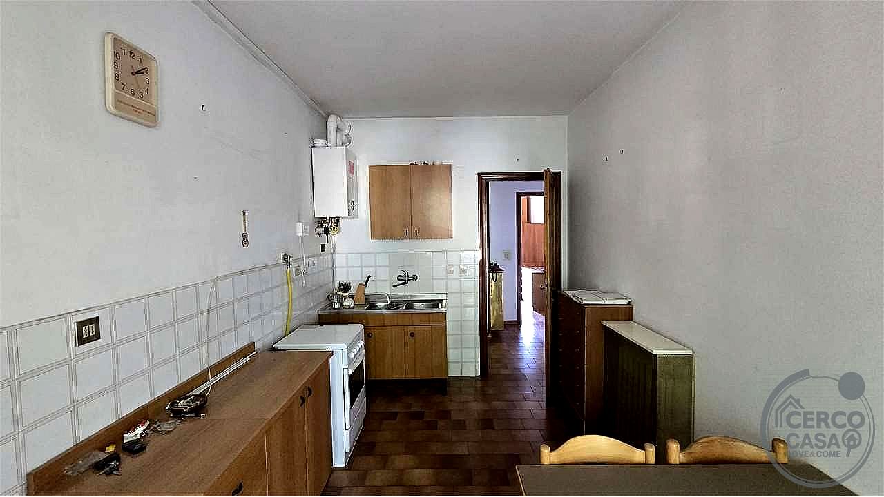BILOCALE VENDITA PERUGIA · foto 32