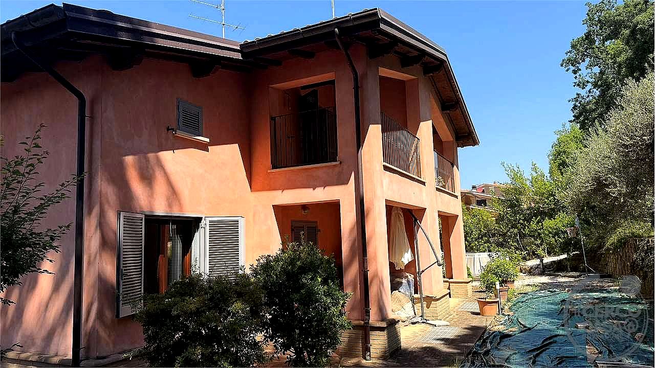 VILLA BIFAMILIARE VENDITA PERUGIA SAN VETTURINO · foto 28