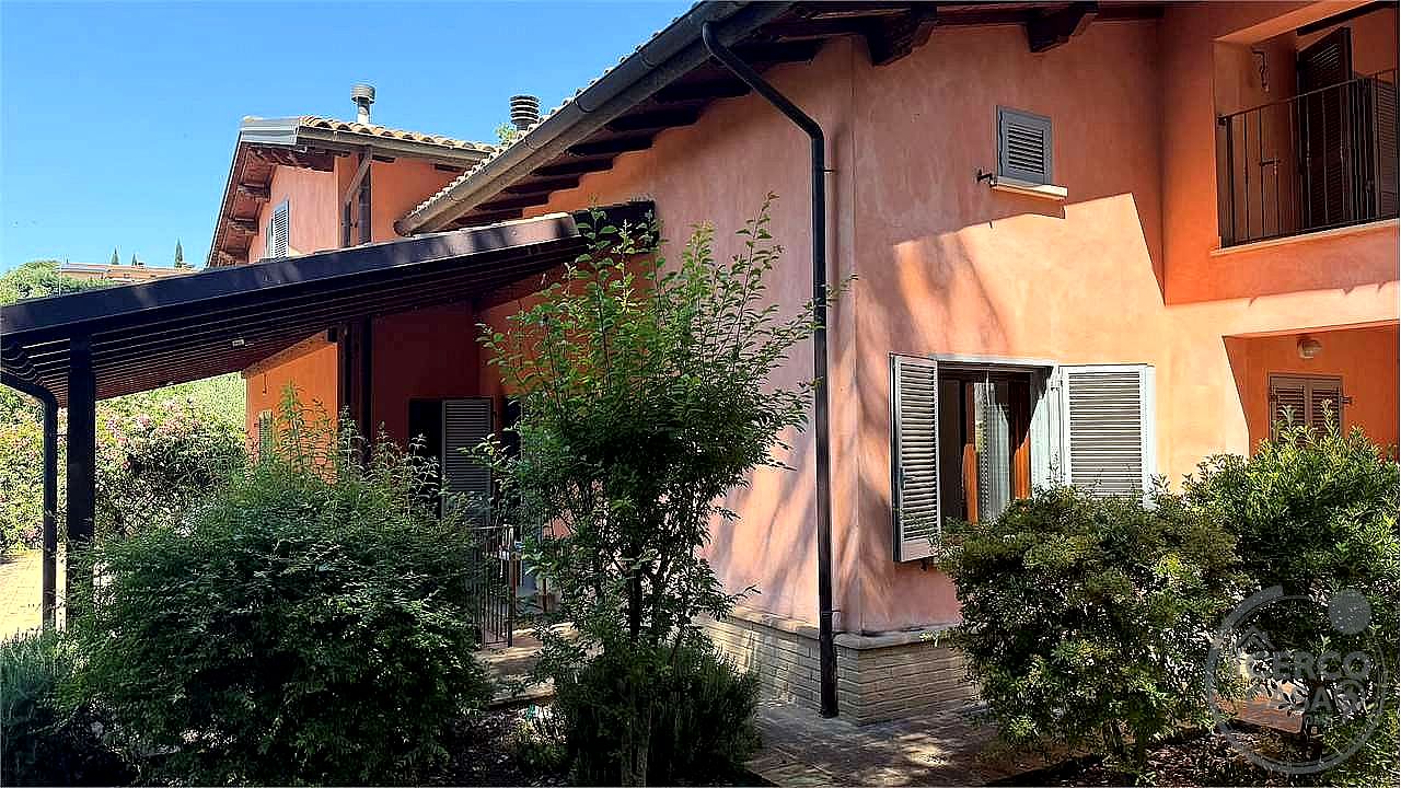 VILLA BIFAMILIARE VENDITA PERUGIA SAN VETTURINO · foto 40