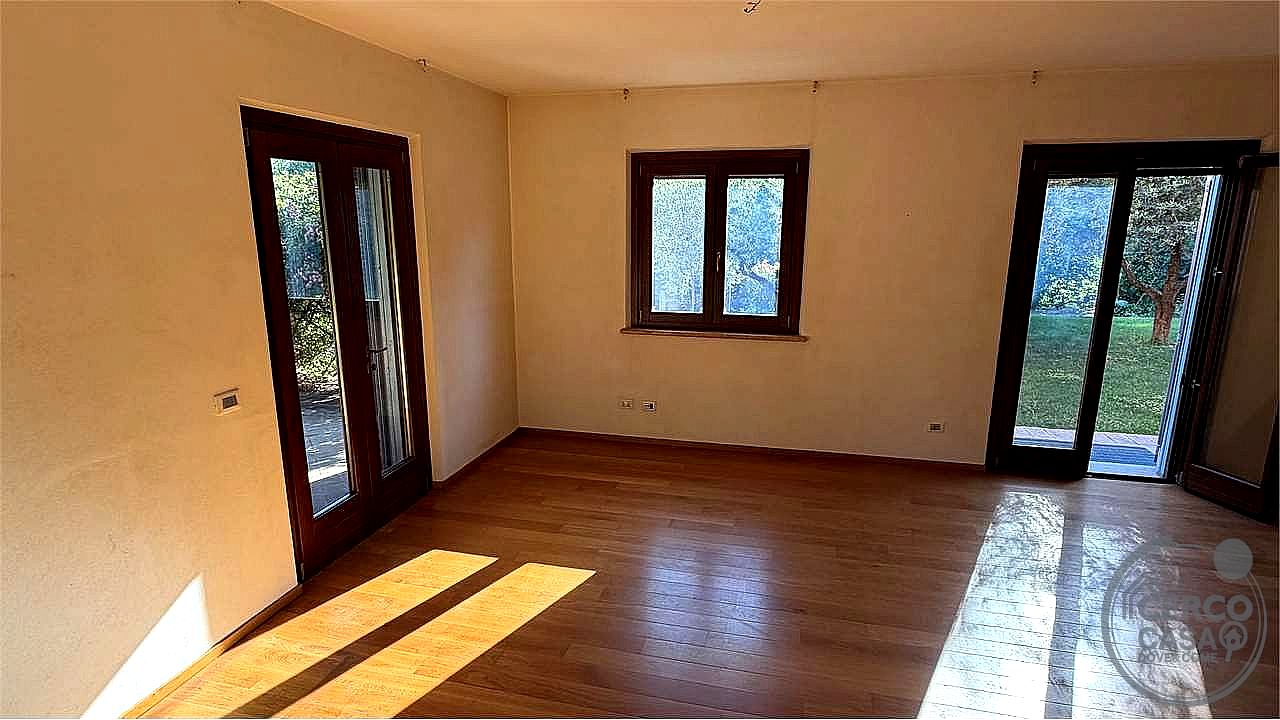 VILLA BIFAMILIARE VENDITA PERUGIA SAN VETTURINO · foto 8