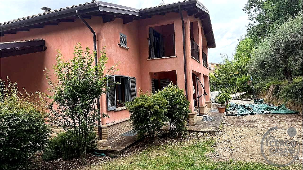 VILLA BIFAMILIARE VENDITA PERUGIA SAN VETTURINO · foto 9