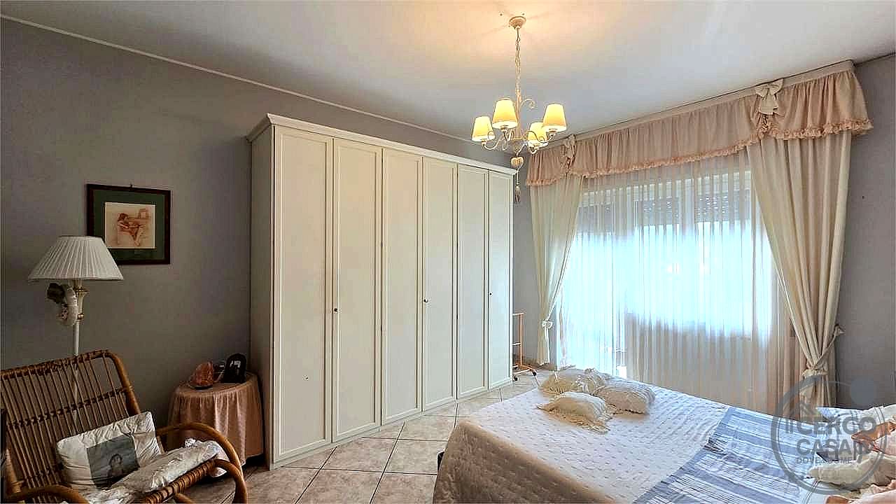 4 O PIÙ LOCALI VENDITA PANICALE TAVERNELLE