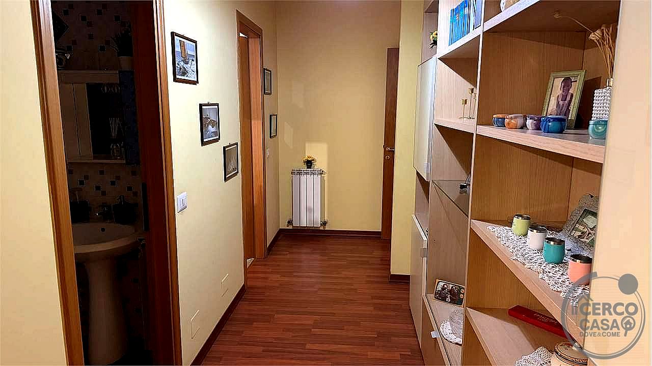 4 O PIÙ LOCALI VENDITA PERUGIA · foto 34