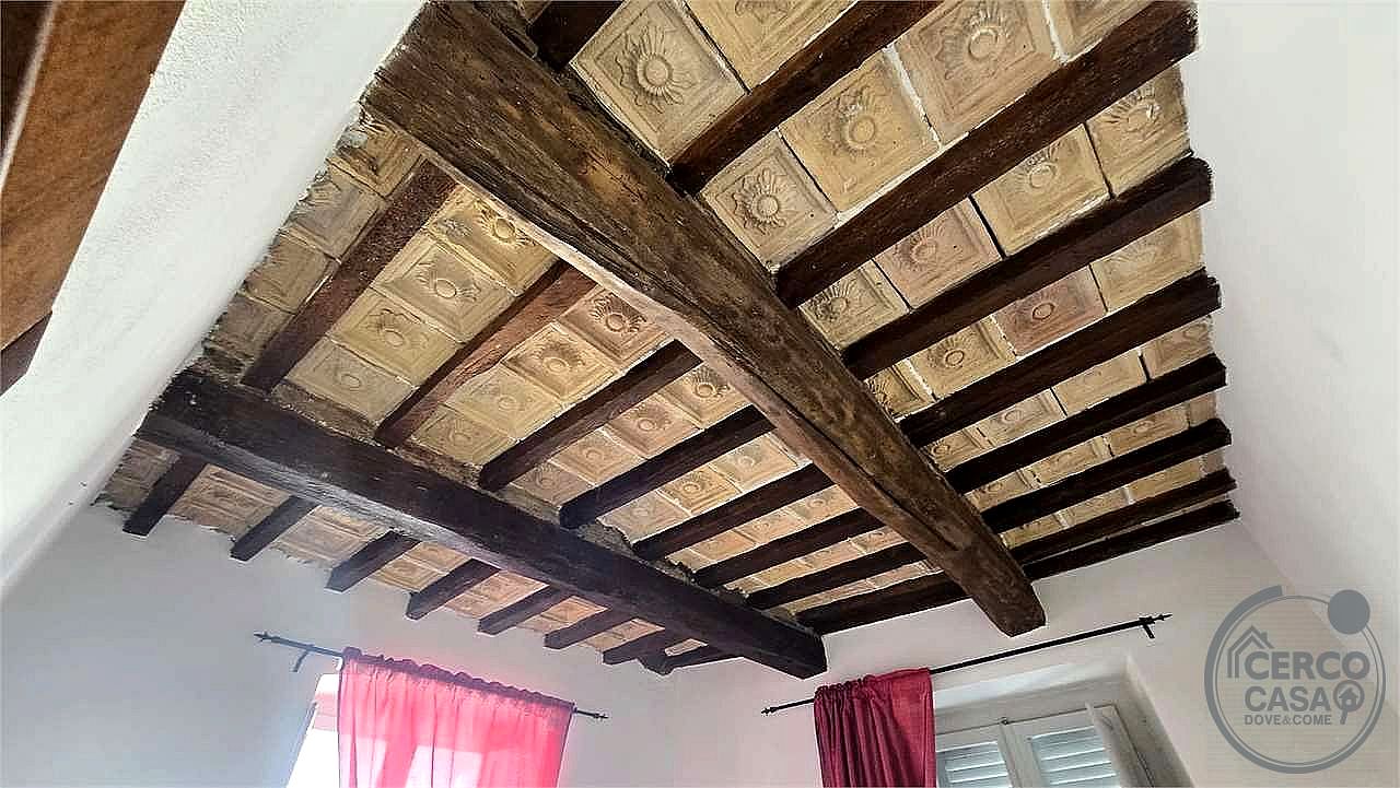 4 O PIÙ LOCALI VENDITA ASSISI · foto 28