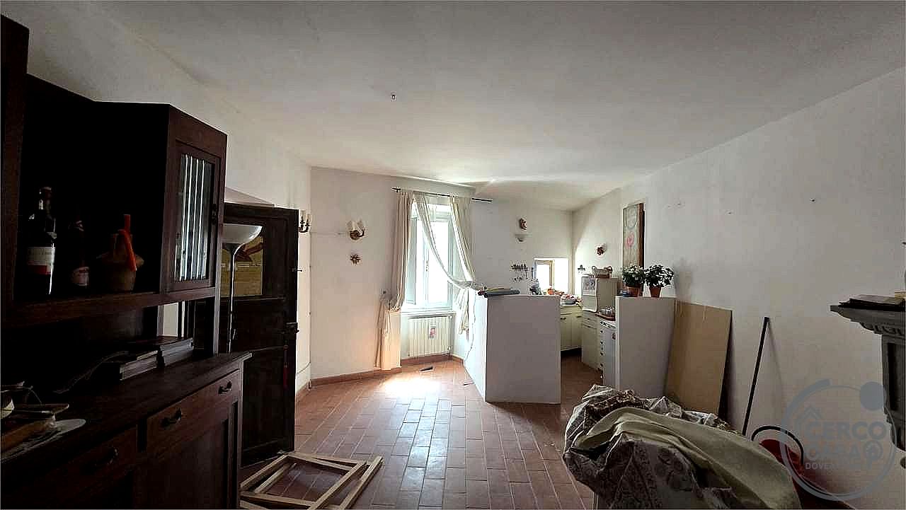4 O PIÙ LOCALI VENDITA ASSISI · foto 32