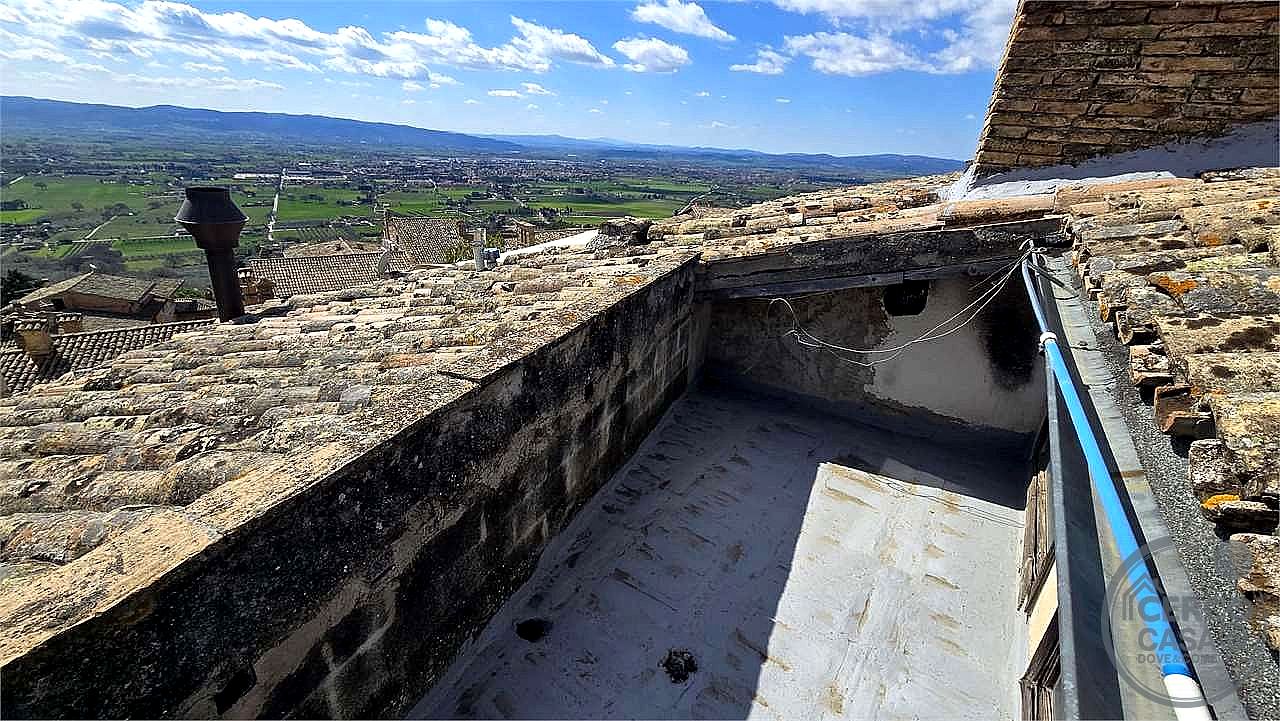 4 O PIÙ LOCALI VENDITA ASSISI · foto 37