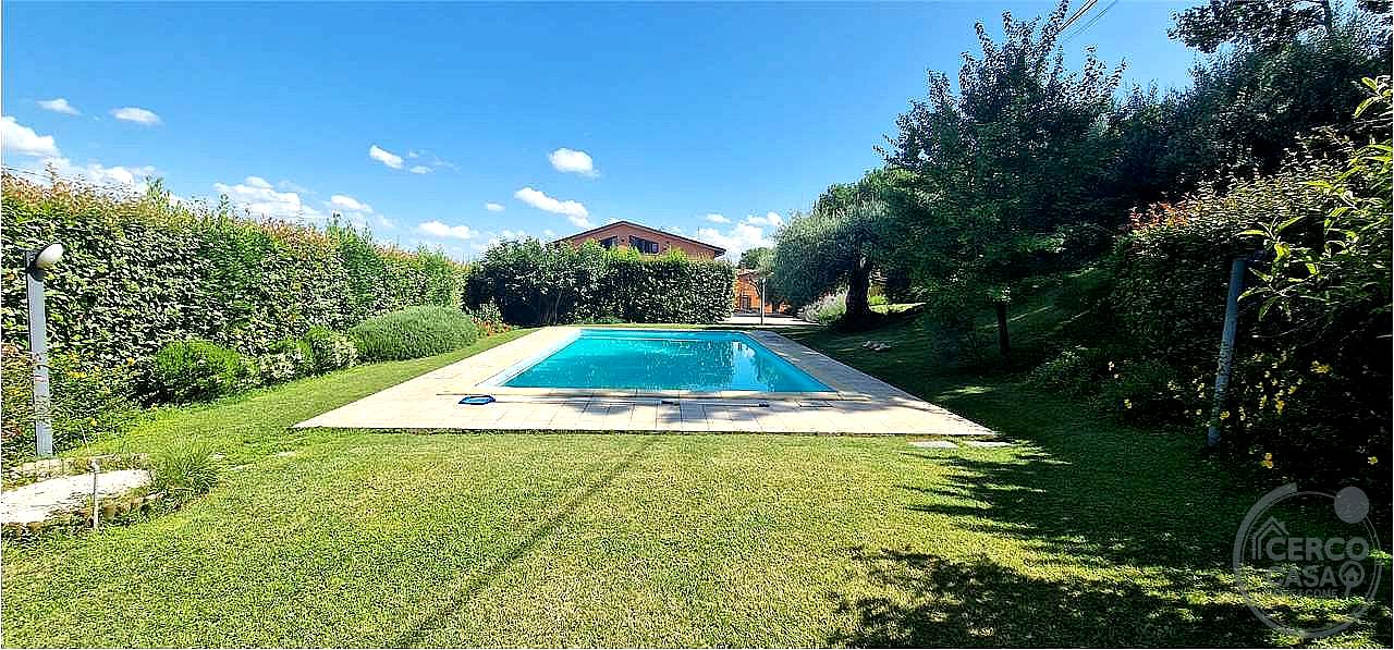 VILLA VENDITA PERUGIA MONTELUCE