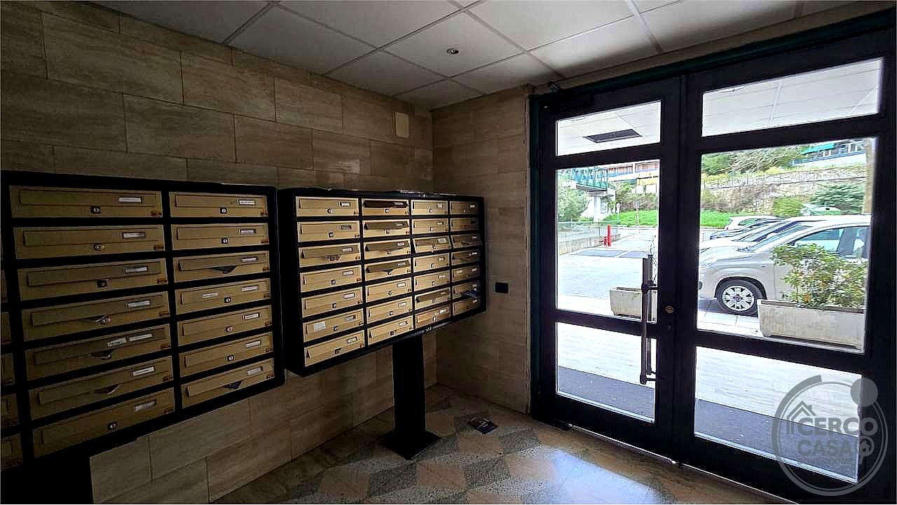 BOX - GARAGE VENDITA PERUGIA STAZIONE · foto 3