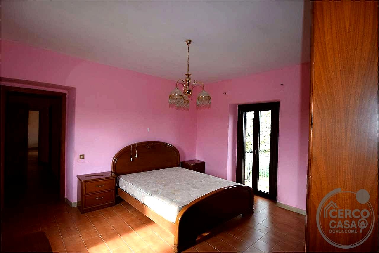 VILLA VENDITA GUBBIO · foto 4