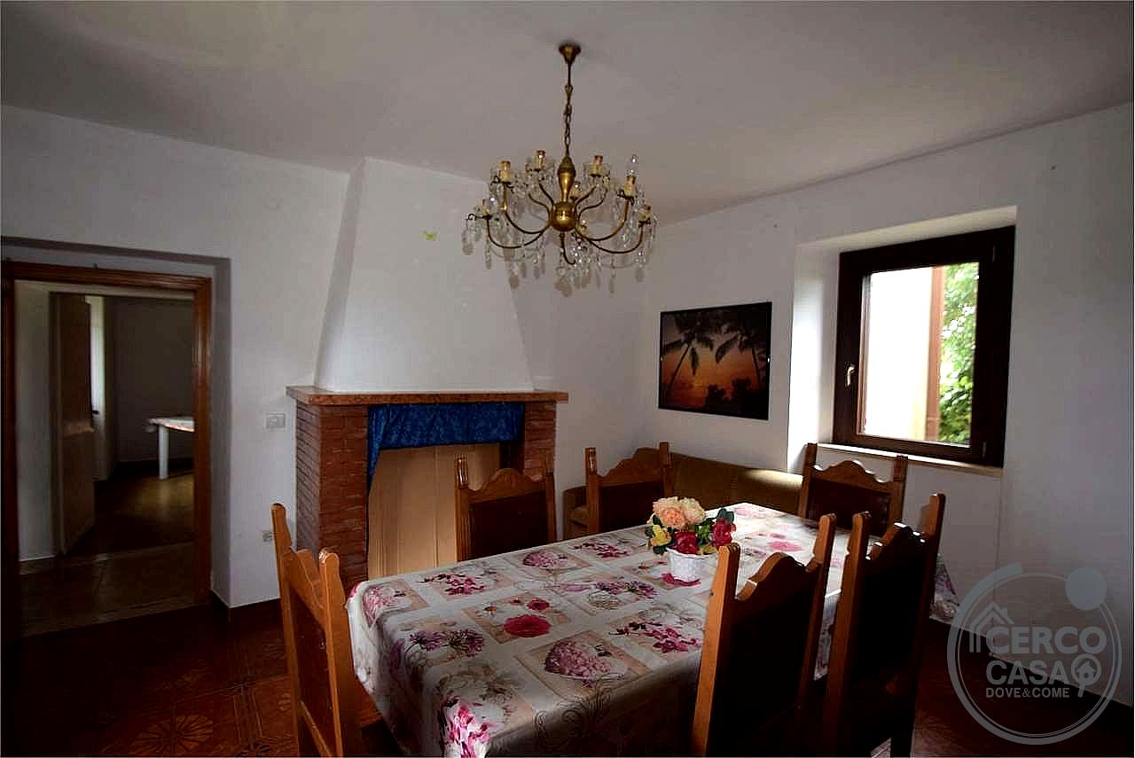 VILLA VENDITA GUBBIO · foto 6