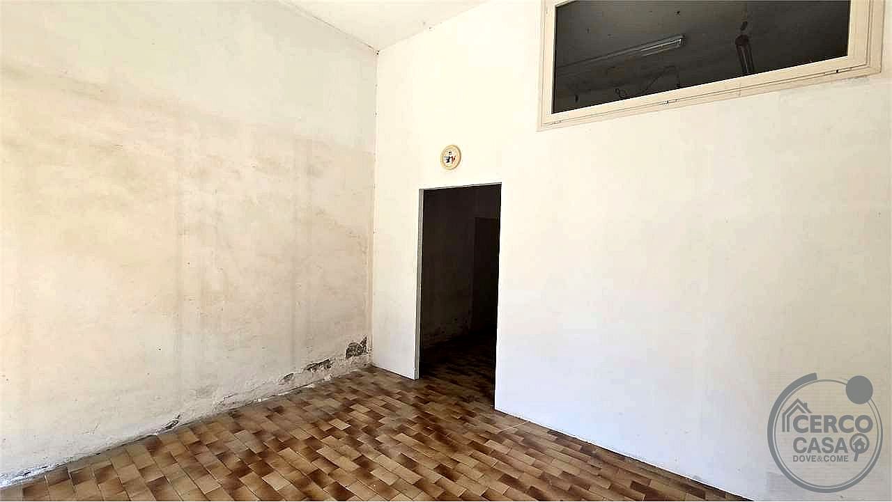 NEGOZIO VENDITA PERUGIA SAN SISTO · foto 8