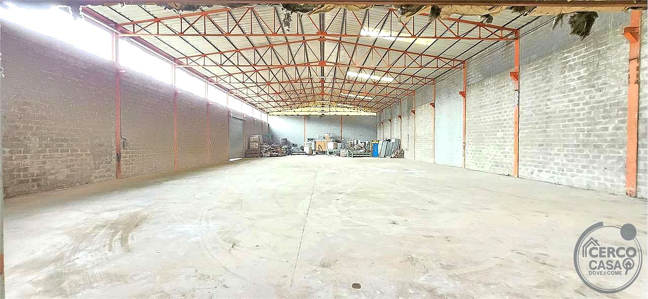 CAPANNONE VENDITA PERUGIA RESINA · foto 5