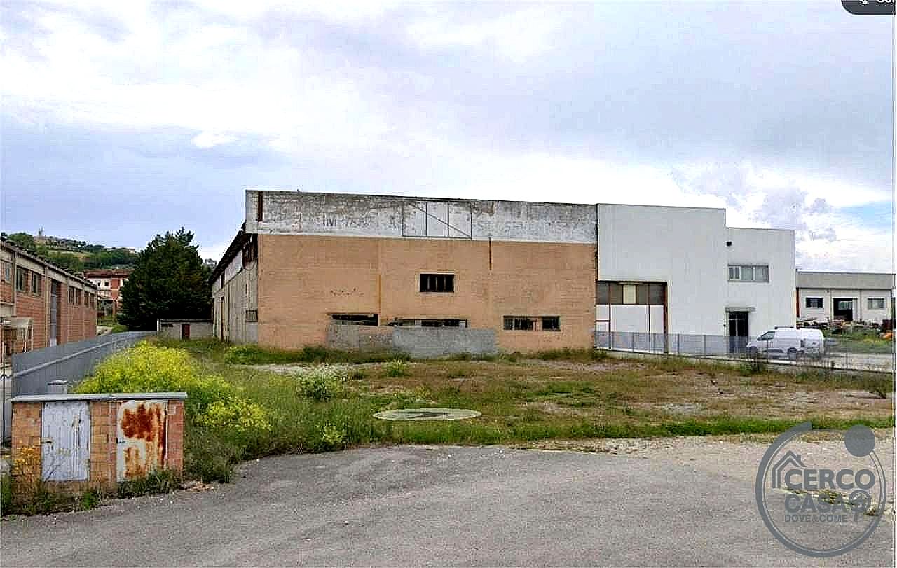 CAPANNONE VENDITA PERUGIA RESINA - Ponte Pattoli, Casa del Diavolo, Resina, Perugia