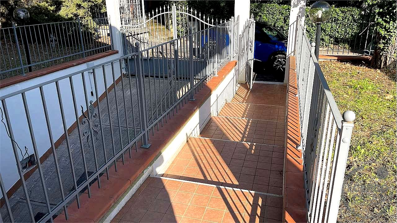 VILLA BIFAMILIARE VENDITA PERUGIA SAN VETTURINO · foto 16