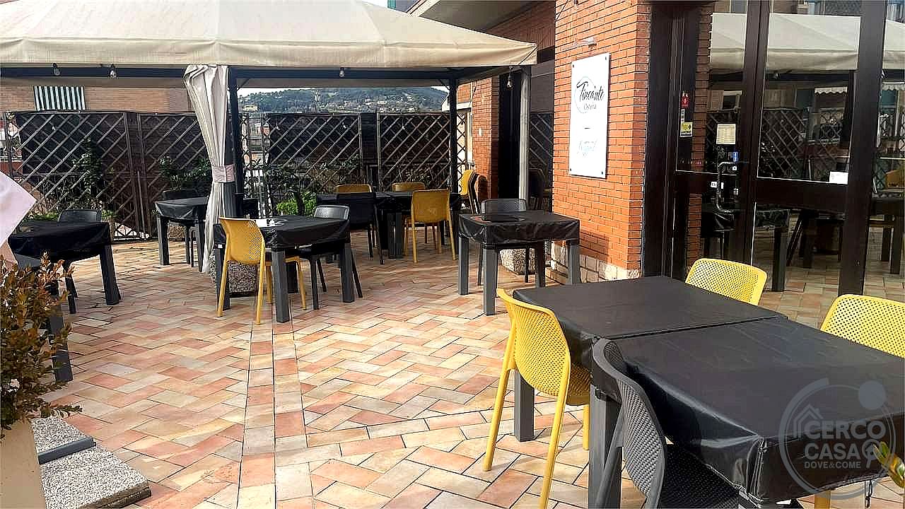 NEGOZIO VENDITA PERUGIA PREPO · foto 11