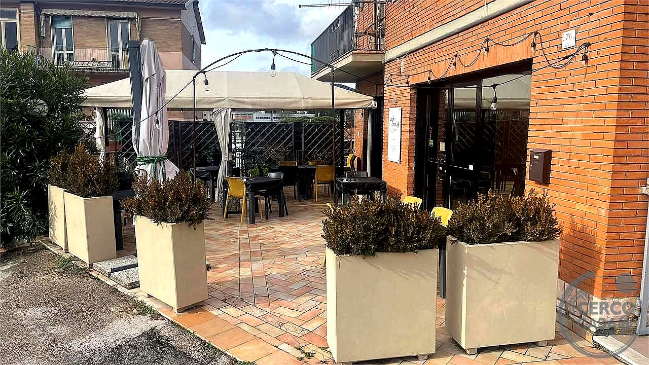 NEGOZIO VENDITA PERUGIA PREPO · foto 7