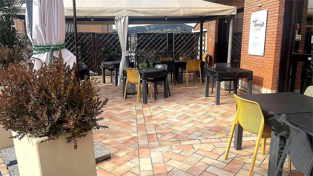 NEGOZIO VENDITA PERUGIA PREPO · foto 9