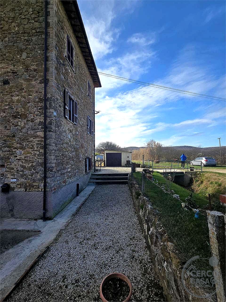 4 O PIÙ LOCALI VENDITA MAGIONE · foto 14