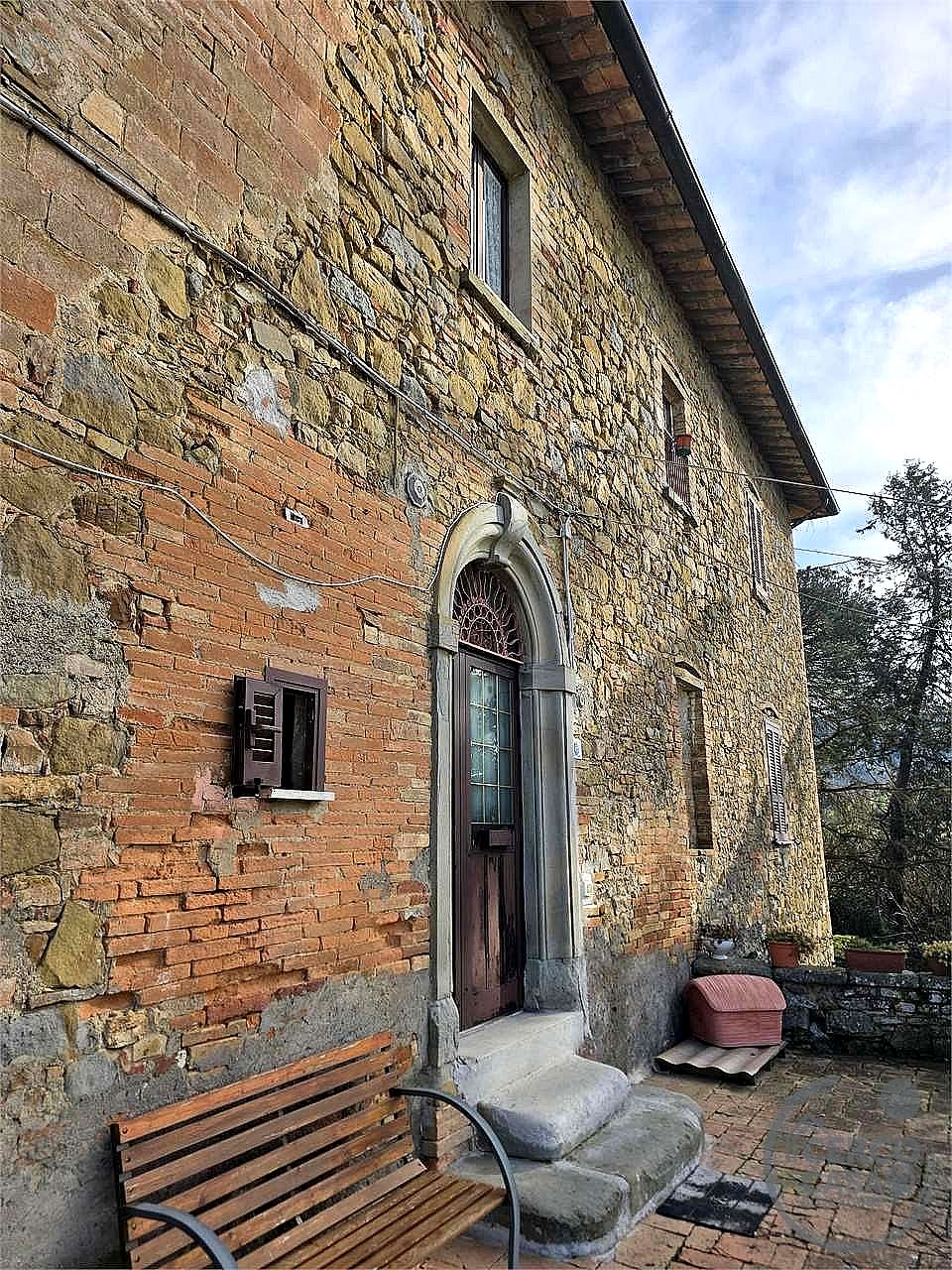 4 O PIÙ LOCALI VENDITA MAGIONE · foto 20