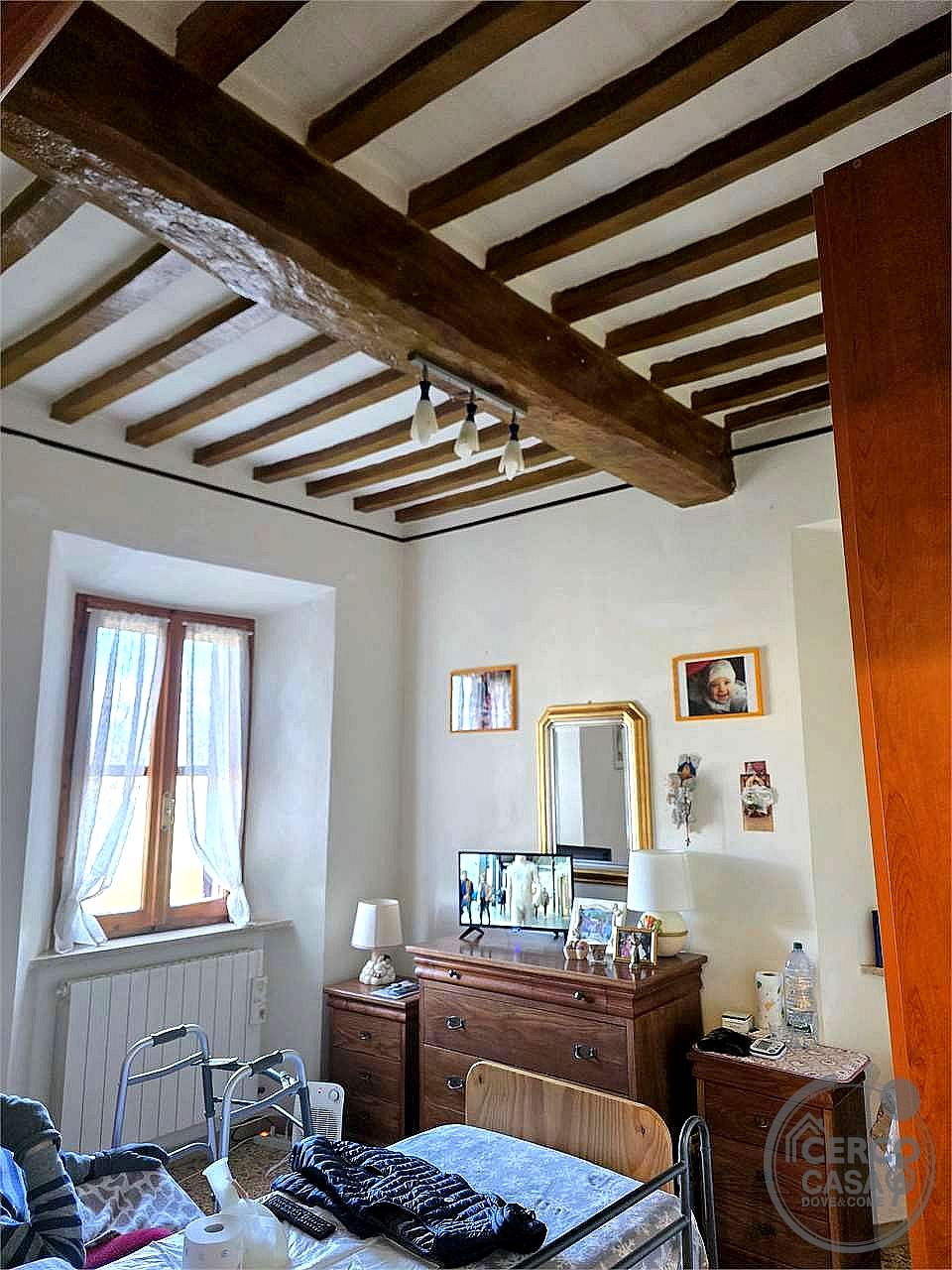 4 O PIÙ LOCALI VENDITA MAGIONE · foto 5