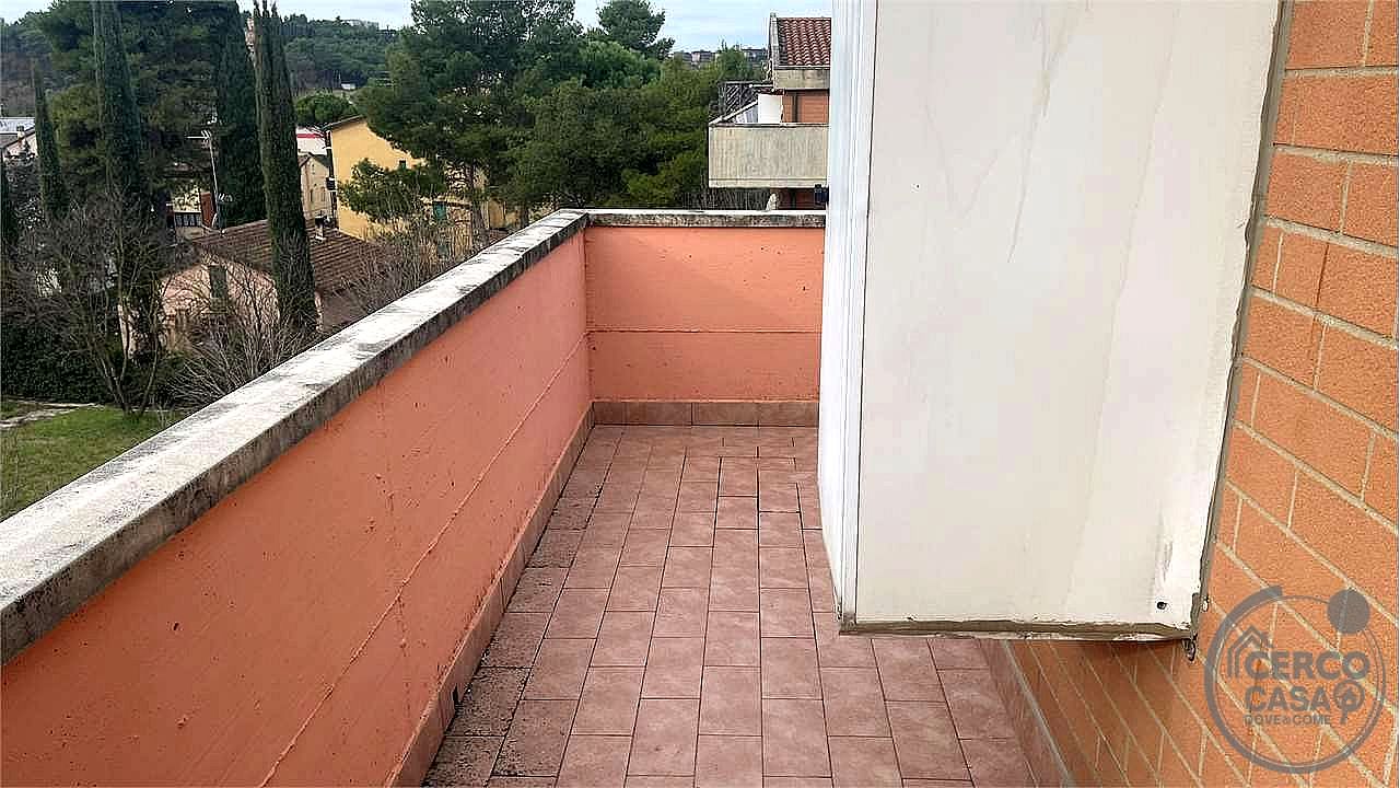 TRILOCALE VENDITA PERUGIA SETTEVALLI · foto 24