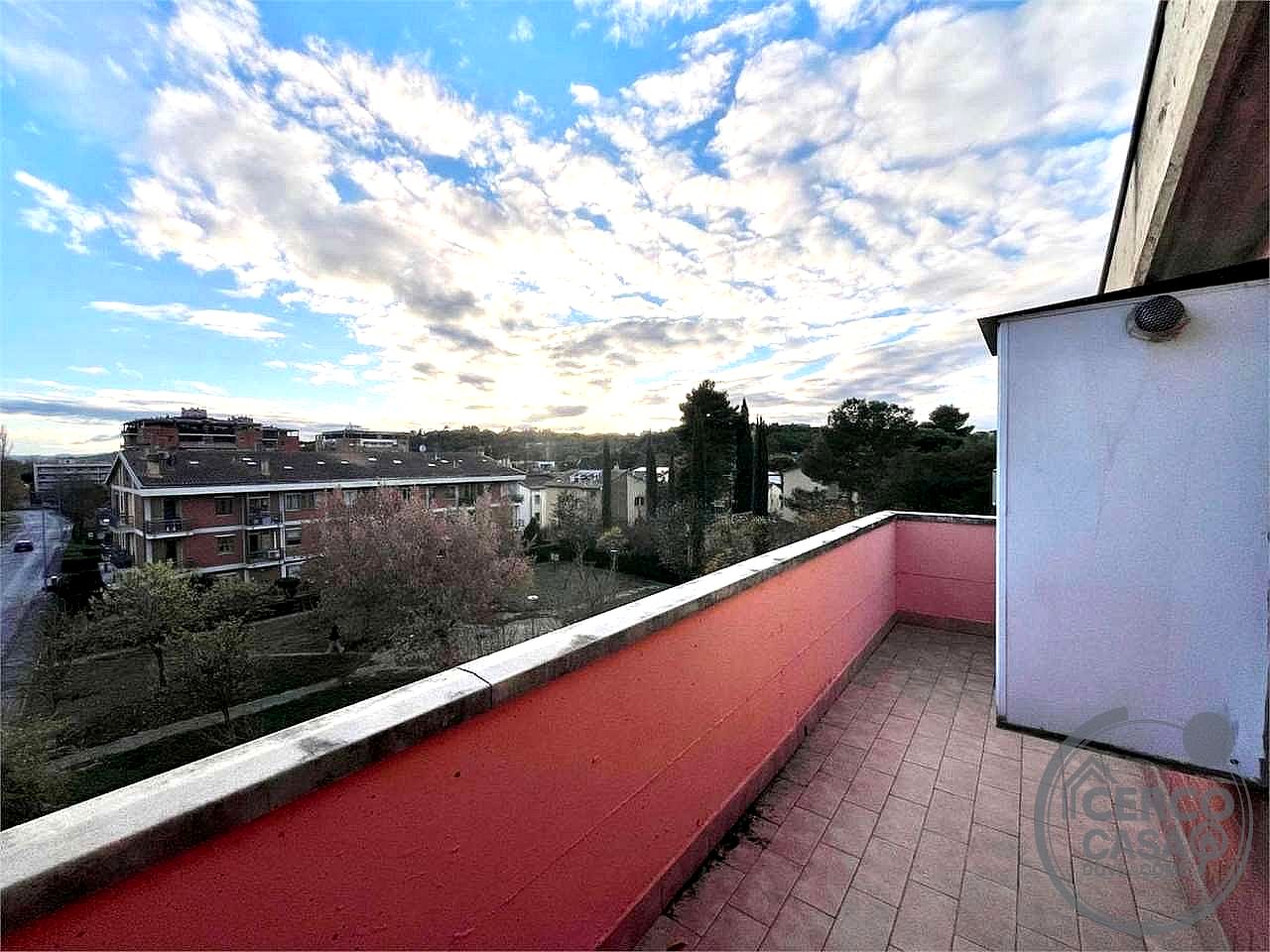 TRILOCALE VENDITA PERUGIA SETTEVALLI · foto 32