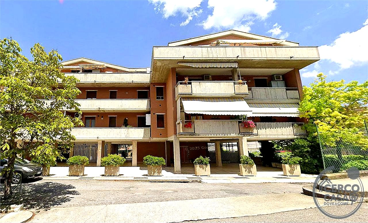 TRILOCALE VENDITA PERUGIA SETTEVALLI - Perugia