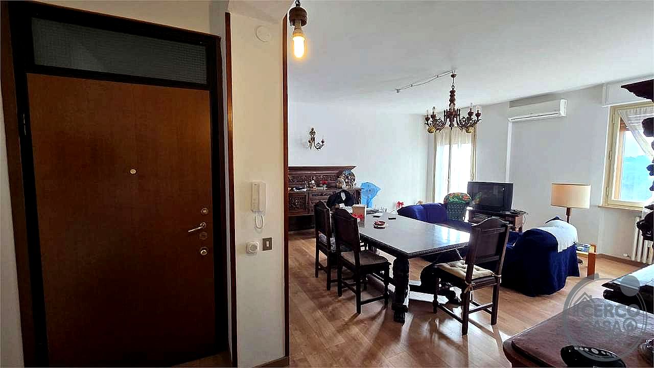 4 O PIÙ LOCALI VENDITA PERUGIA · foto 14