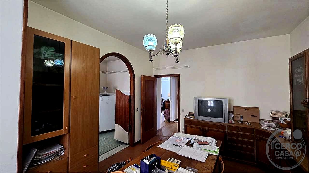4 O PIÙ LOCALI VENDITA PERUGIA · foto 23